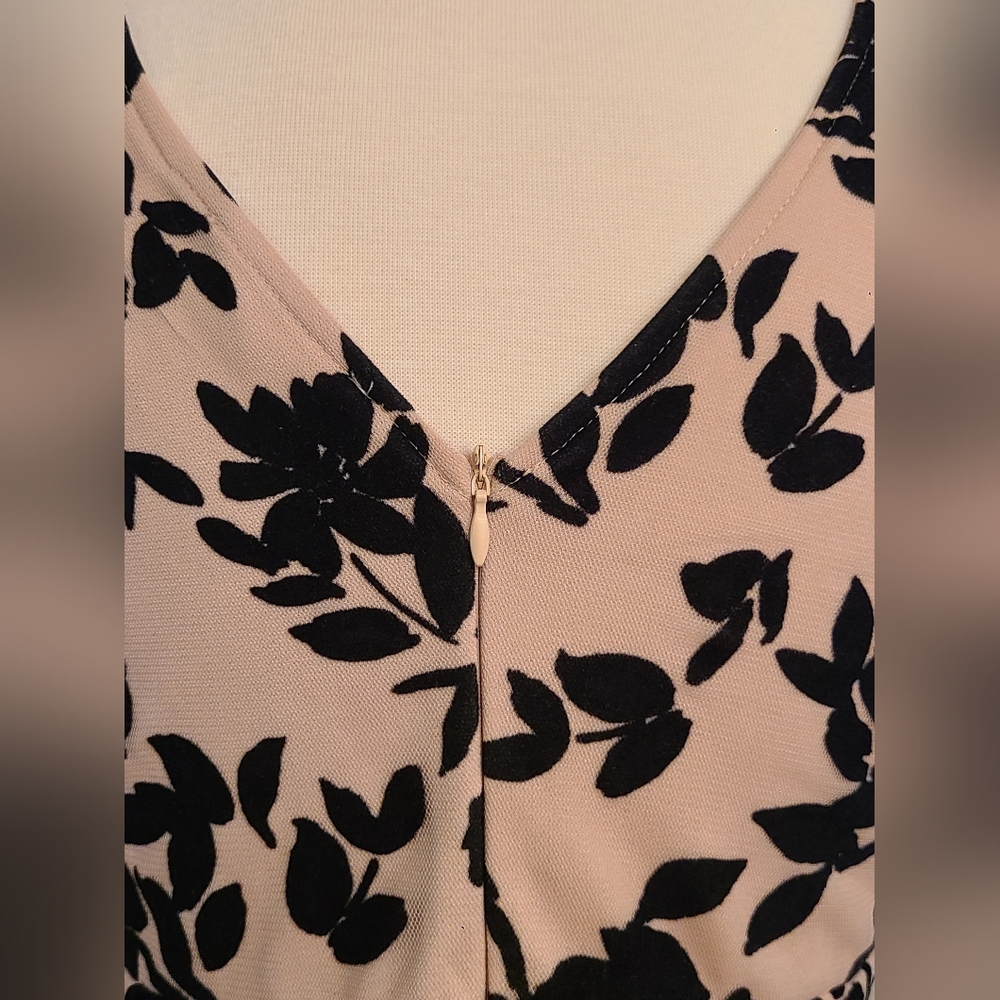 Altard state size M tan dress - Picture 8 of 10